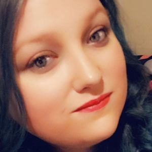 Meet your Posher, Tabitha